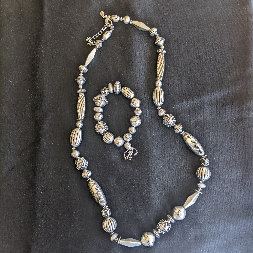 Chico's Silvertone Necklace Bracelet Set.
